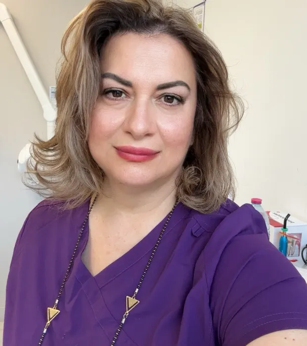 Dr Eleni ADAMAKI