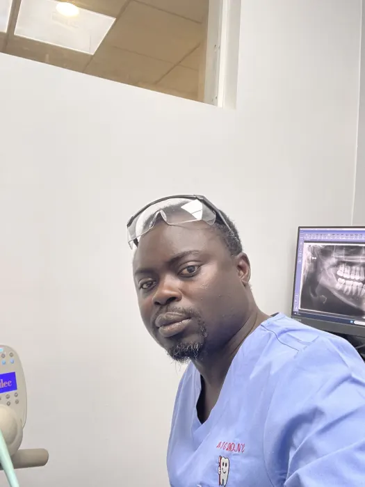 Dr Felix DIONE