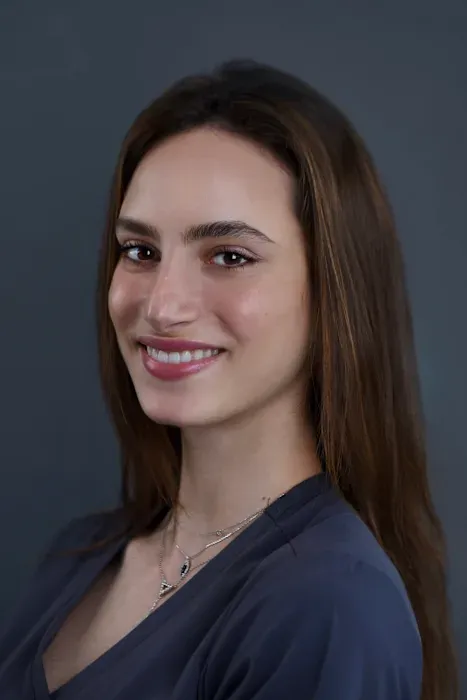 Dr. Lea Bechara