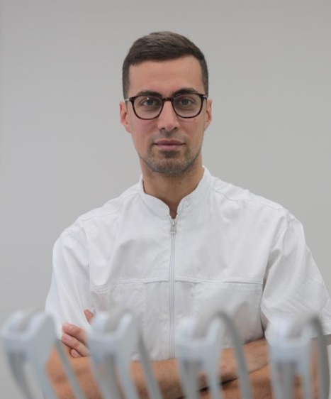 Dr Wissem Boudhraa