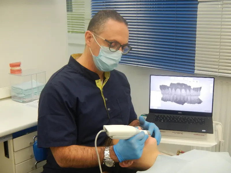 Dr Daniel ABERGEL