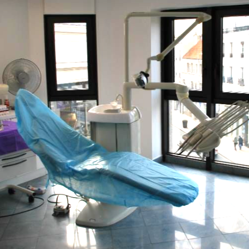 Dr Tony SIMEONI
