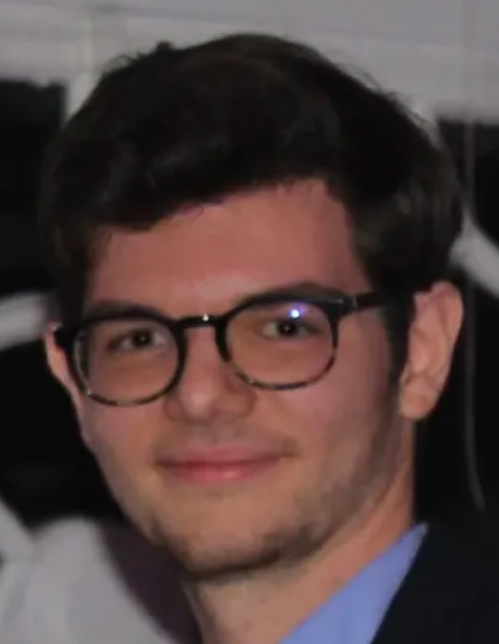 Arman Charpentier - Ostéopathe