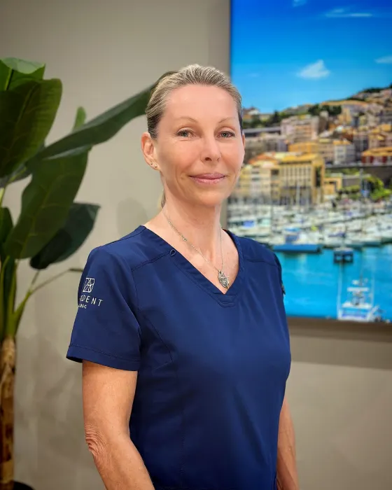 Dr Véronique HENRY