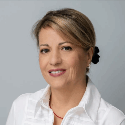 Dr Adriana Agachi