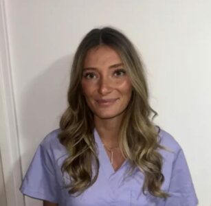 Dr Laura Menasce